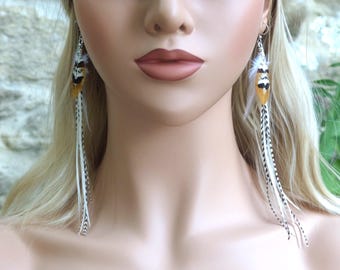Pair of feather earrings. Unique earrings. Natural feather earrings. Boho chic earrings.