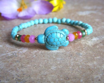 Children's Turtle Bracelet in turquoise dyed Howlite and jade beads, unisex children's birthday gift. 2 colours to choose from.