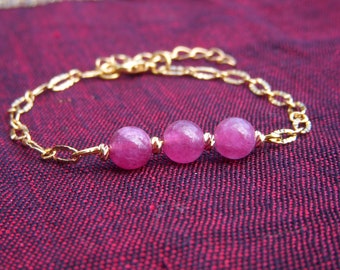 PINK TOURMALINE bracelet I Fine and delicate women's bracelet I Chiseled 18 k gold chain I Natural stone bracelet I Original women's gift