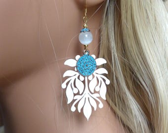 "Melissa" earrings in Selenite stone with a white pendant and blue patina. Summer, sea, beach, oriental earrings.