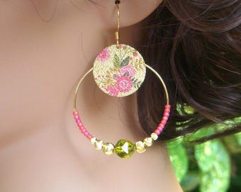 "Olivia" Peridot earrings. August birthstone. Gold-plated hooks and beads. Delicate and chic women's gift.