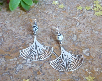 Silver earrings with ginkgo biloba leaf and natural stone in stainless steel I Original women's earring.