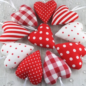 10 fabric hearts sewn in red / white heart for decoration made of fabric