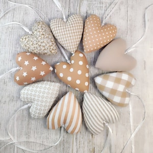 Corações de tecido costurados bege / branco - coração feito de tecido decorativo