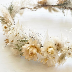 Neutral dried flower crown