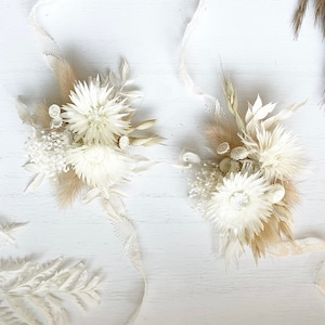 Dried white and neutral corsage
