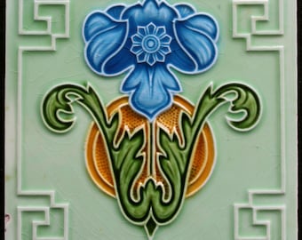 Original antique Art Nouveau tile made by Minton Hollins, Stoke-on-Trent