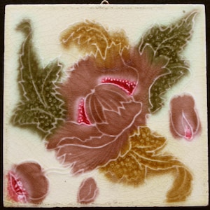 English Art Nouveau tile  C. 1900 W. Godwin & Sons 6 inch square