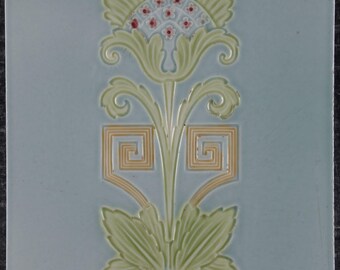 Piastrella antica in stile Art Nouveau Ernst Teichert - disegno floreale in rilievo pressato a polvere, 1900 circa