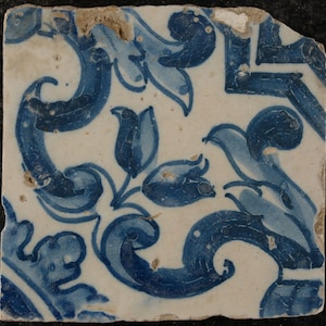 Original antique 17th Century Portuguese tile Azulejo floral design 5.5&quot; square