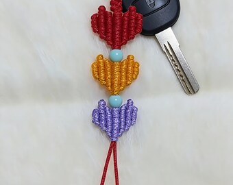 マクラメハートキーホルダーの作り方：初心者向けDIYスマホチャーム