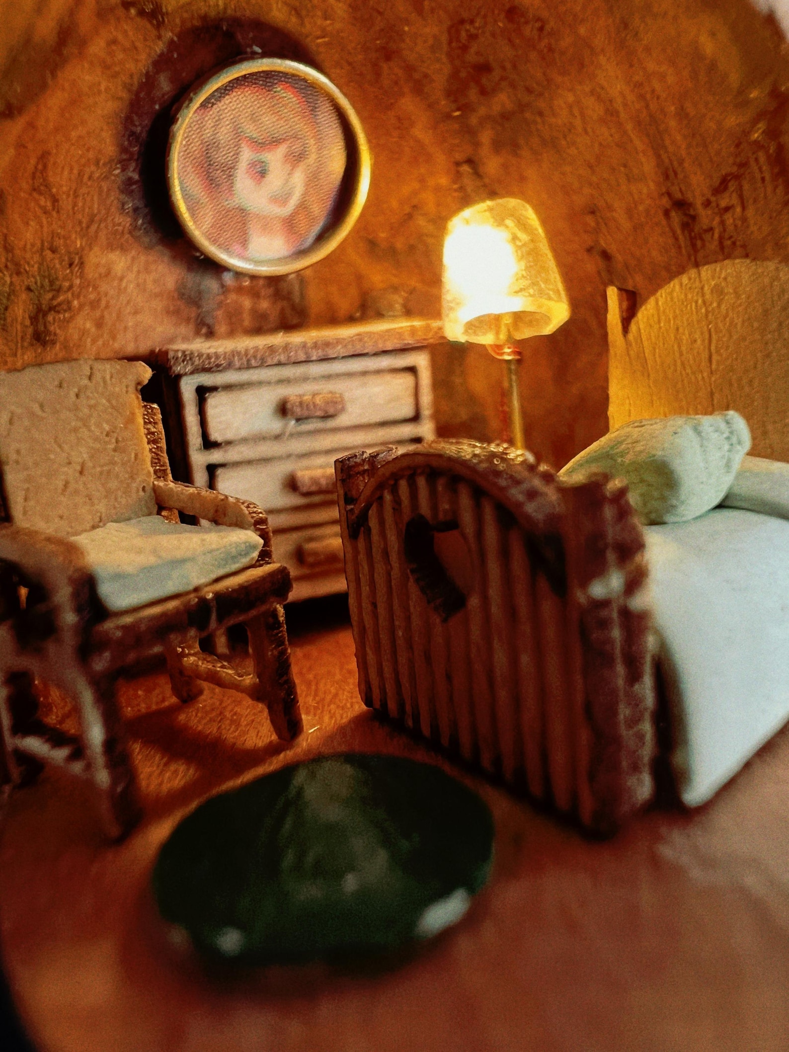 Walnut Shell Dollhouse With Mini Furniture: DIY Miniature Scene ...