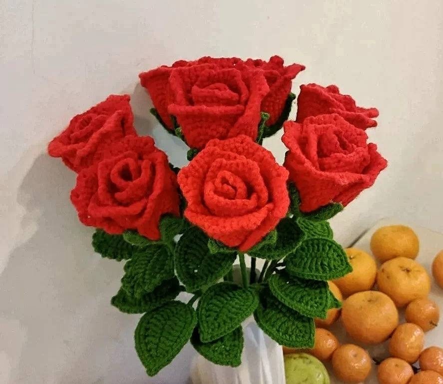 Crochet Rose Bouquet (Set of 5): Handmade Cotton Wedding Decor