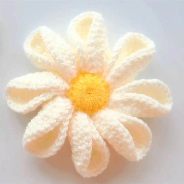 Crochet flower pattern, small flower pattern,PDF pattern, crochet pattern for beginner