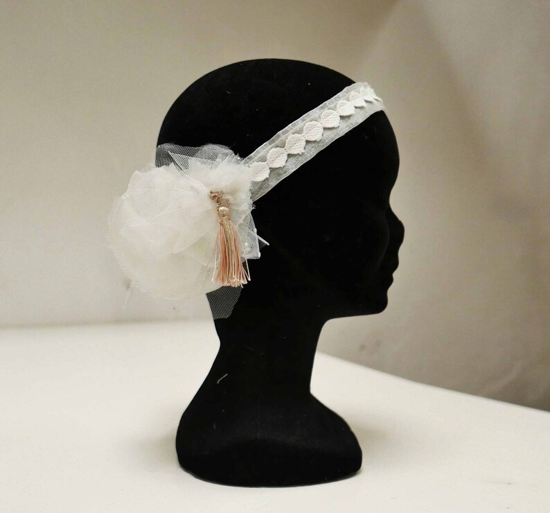 Headband de mariage a fleur en tulle, soie et pompon blanc et rose image 1