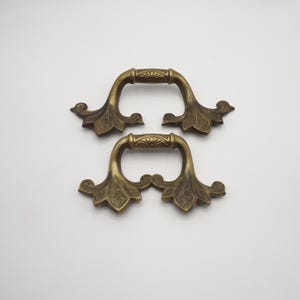 Paire de poignées de meuble de tiroir de style Art déco en laiton massif, France en 2 tailles - Poignées de tiroir Art Déco en laiton - Poignées de tiroir anciennes.