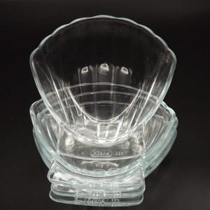 Geweldige set van 4 blauwglazen Pyrex Coquille Saint Jacques serveerschalen - Franse vintage. Pyrex-gerechten.  Schelpgerechten. Van oven tot servies