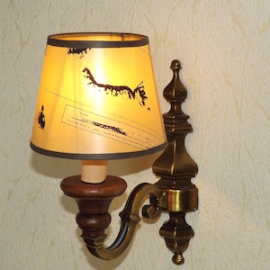 Abat-jour mural vintage français en métal effet bronze de style traditionnel - Éclairage français vintage. Luminaire Mid Century. Applique murale simple
