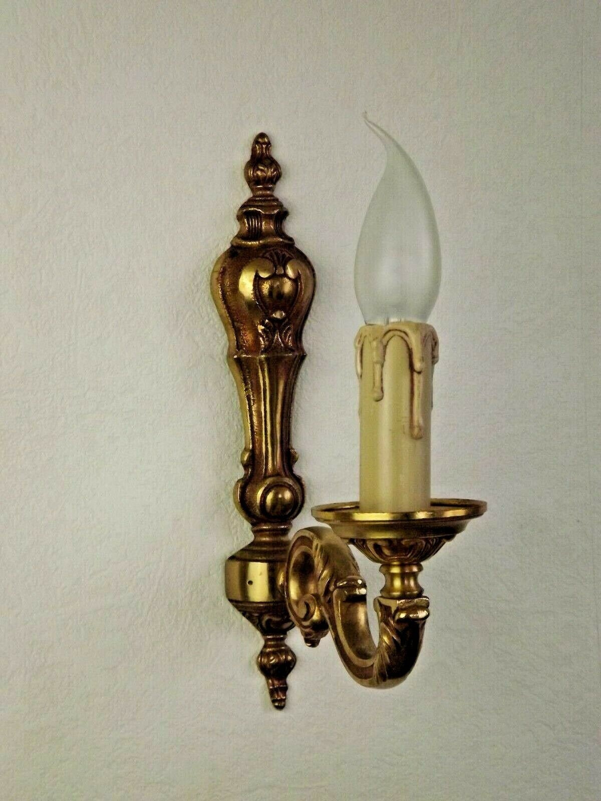 Belle Applique Vintage Français Bronze Classic Empire Style Single Light - Lighting. Applique Murale