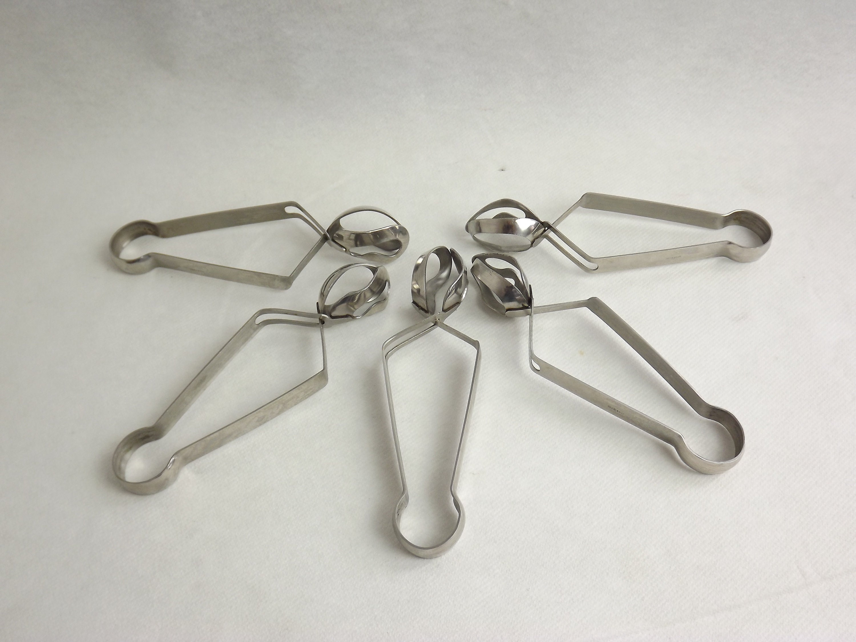 Set de 5 Inox en Argent Vintage 18/8 Escargot Manger ou Servir Tongs - Français Millésime. Des Pince