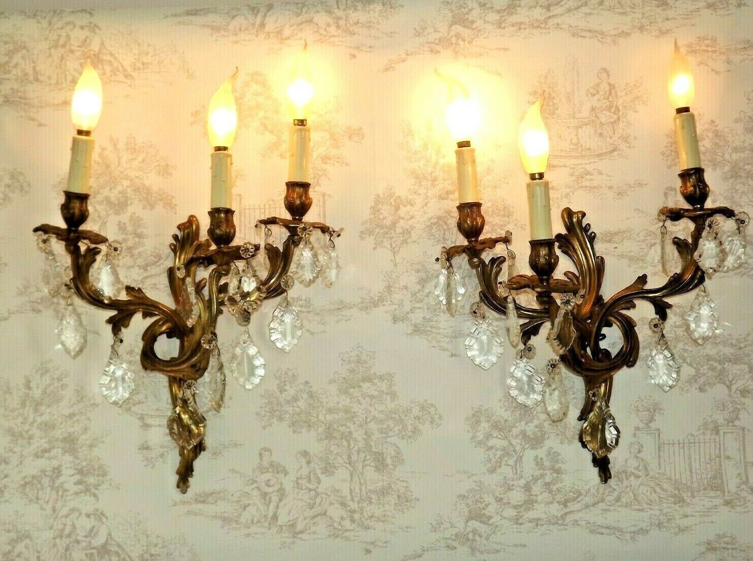 Magnifique Paire Français Appliques Murales en Bronze Antique Louis Xv Triple Acanthus - Éclairage A