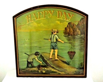 Scène de bord de mer intitulée HAPPY DAYS Tenture murale 3 D en bois vintage rustique - Tenture murale vintage. Scène de crabe des garçons. Décoration murale rustique.