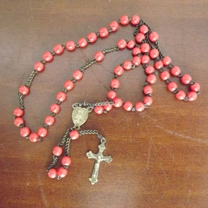 Pretty Vintage French Red Bead and Brass Rosary With Medal and Crucifix - French Vintage. Set Of Rosary Beads. Religious Prayer Beads.