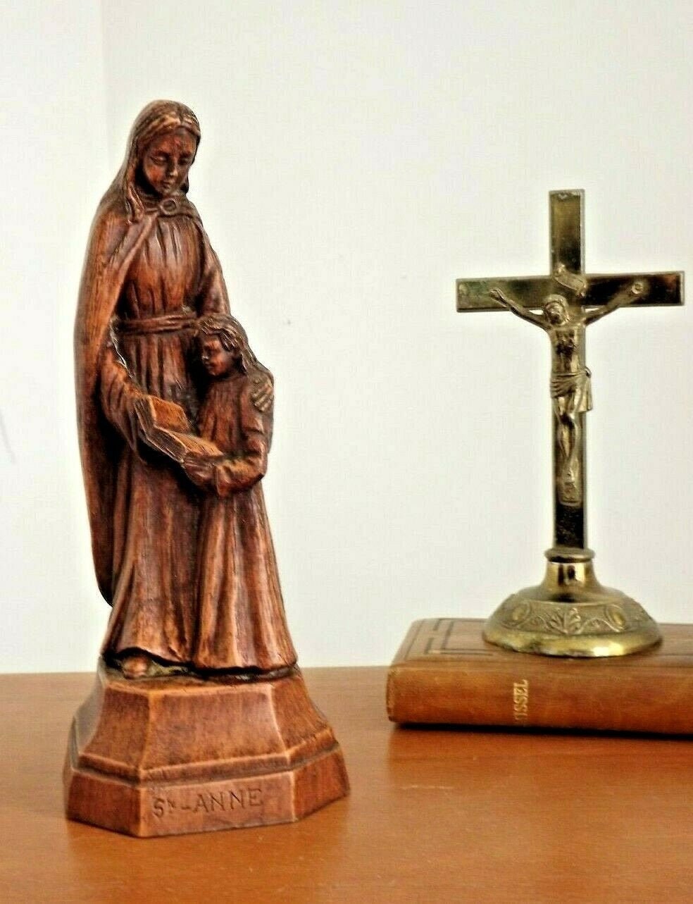 Jolie Français Vintage Résine Figure Religieuse St Anne d'auray With Child - Religieuse. Catholique