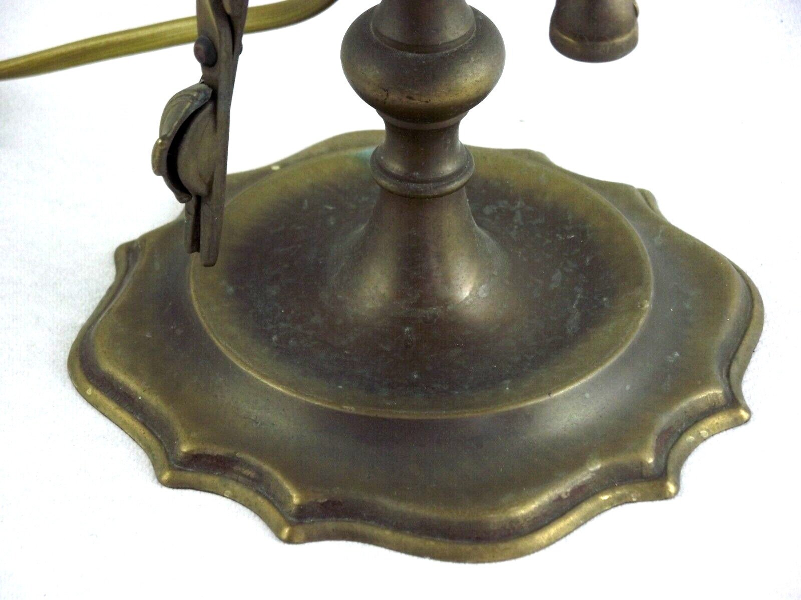 Lampe à Huile Florentine En Laiton – Reproduction 3 Flammes – Style Rétro