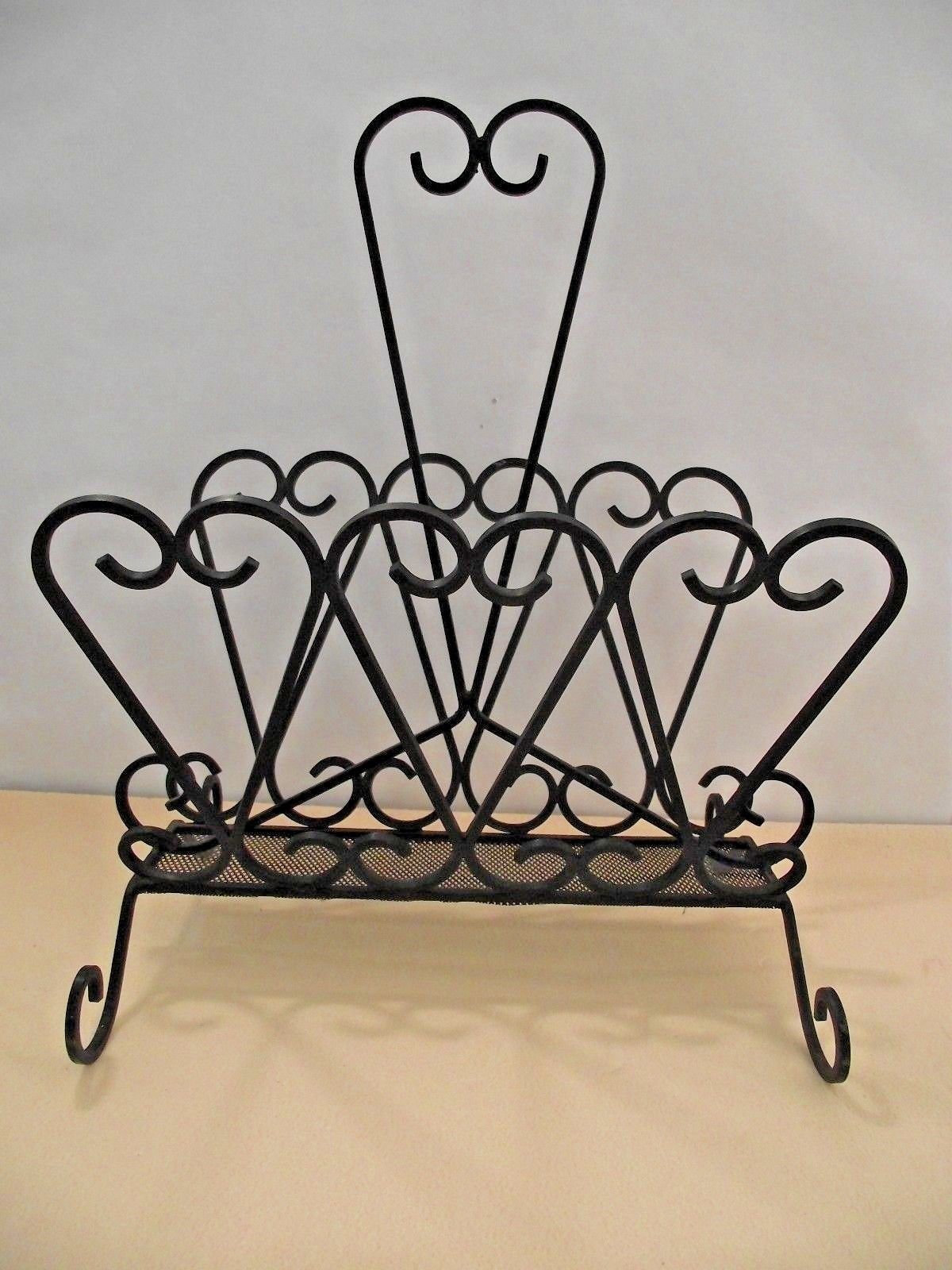 Vintage Retro Années 1970 Français Wrought Scrolled Design Magazine Rack - Millésime. Vintage Iron R