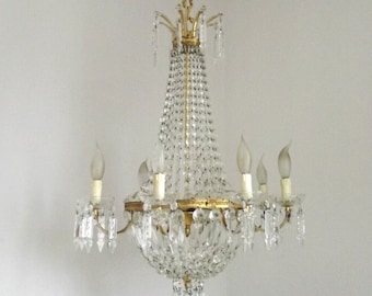 Lustre Empire ancien en cristal, France : lustre Montgolfier Basket 12 lumières. Éclairage tendance.