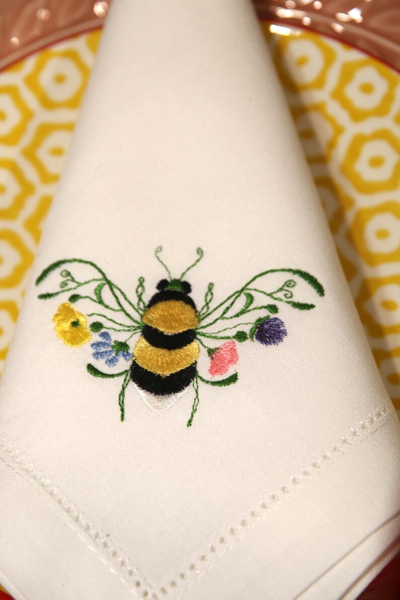 MooseCoImpressions Botanical Bee Dinner Napkins - Thumbnail 4