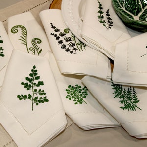 Embroidered Fern white linen Napkins, botanical embroidery, 2 year anniversary gift, Hostess Gift,  Mothers Day gift set
