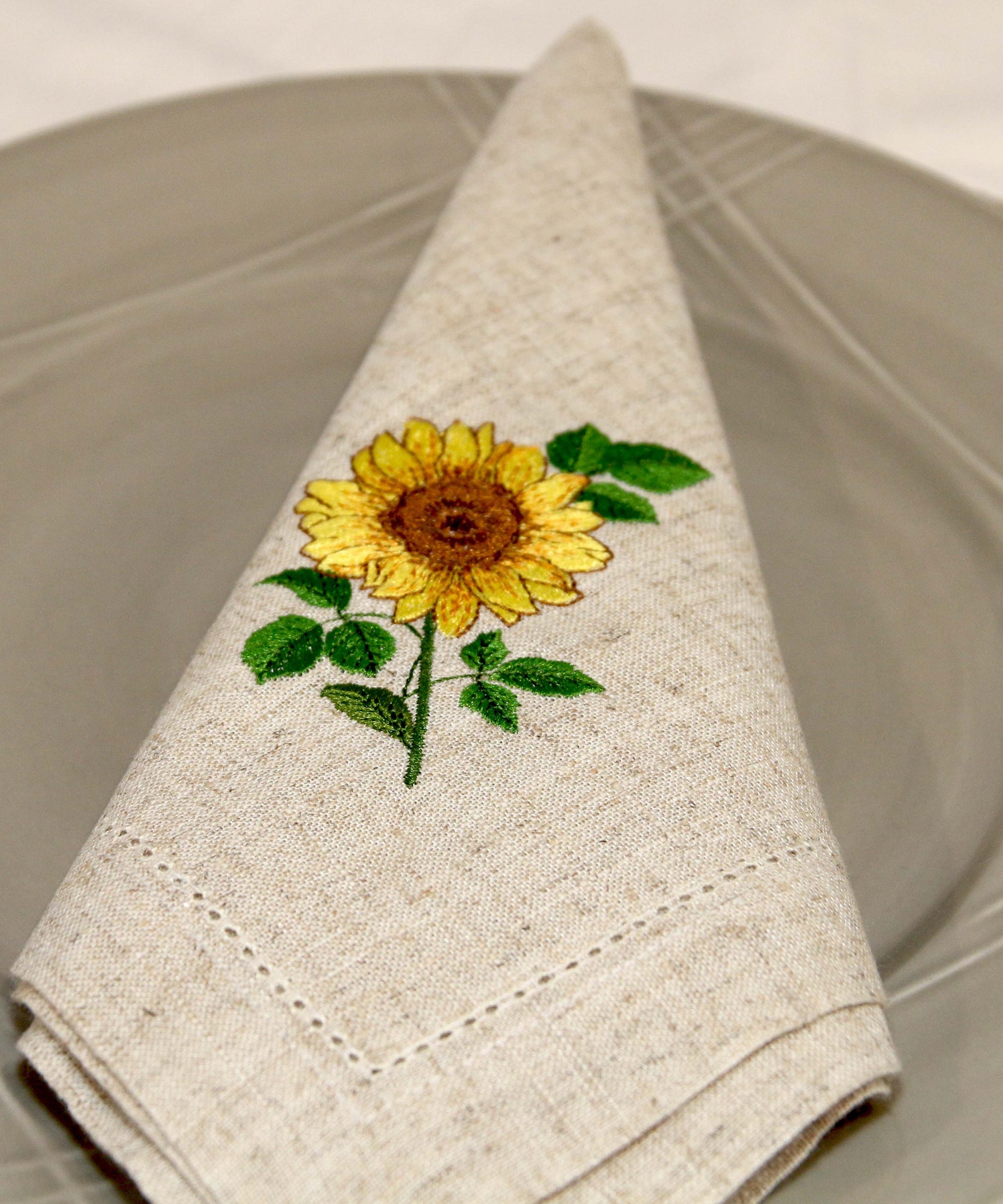 Embroidered Sunflower Napkins Embroidered Napkin Set Etsy