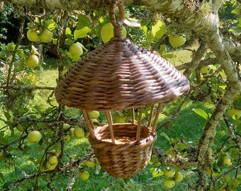 Outdoor Bird Feeder / Decorative Gift Home Decor / Hanging Bird Feeder