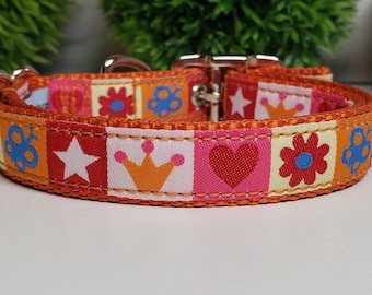 Puppy Collar, Small Dog Collar, Crowns and Hearts Dog Collar, Metal Buckle Dog Collar, 3/4" wide Dog Collar, Plastic Buckle