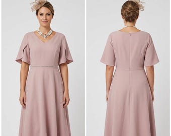 Impresionante vestido largo de corte A de manga corta rosa claro con cuentas de Lizabella para bodas, talla 16