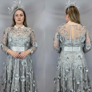 Dress Code by Veromia grey floral applique netted mother of the bride/groom midi dress size 18