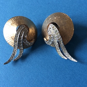 Jomaz tendril Earrings c1950