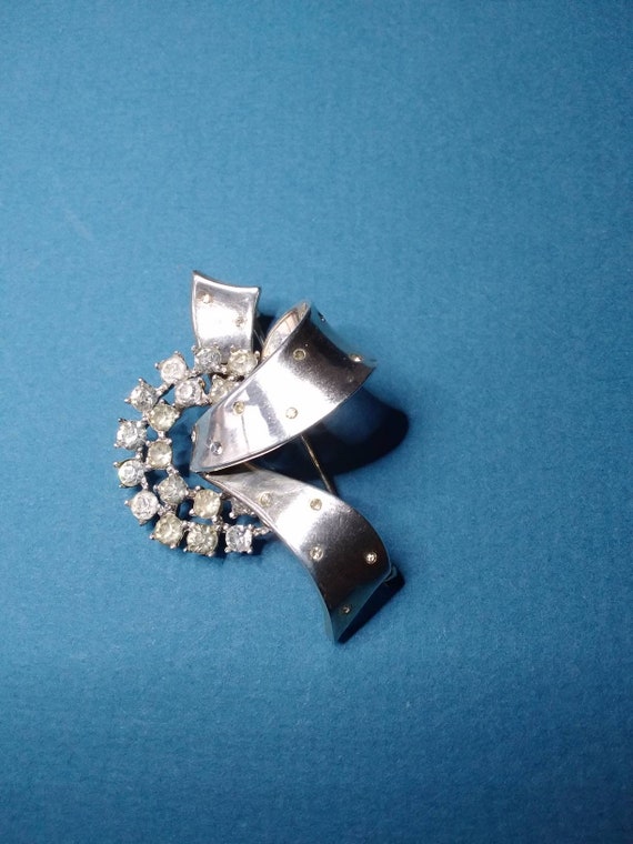 Trifari Sterling brooch c1940 - image 1