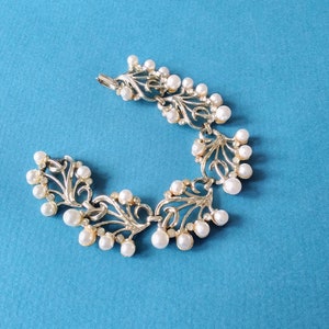 Kramer pearl and rhinestone bracelet c1960 image 2