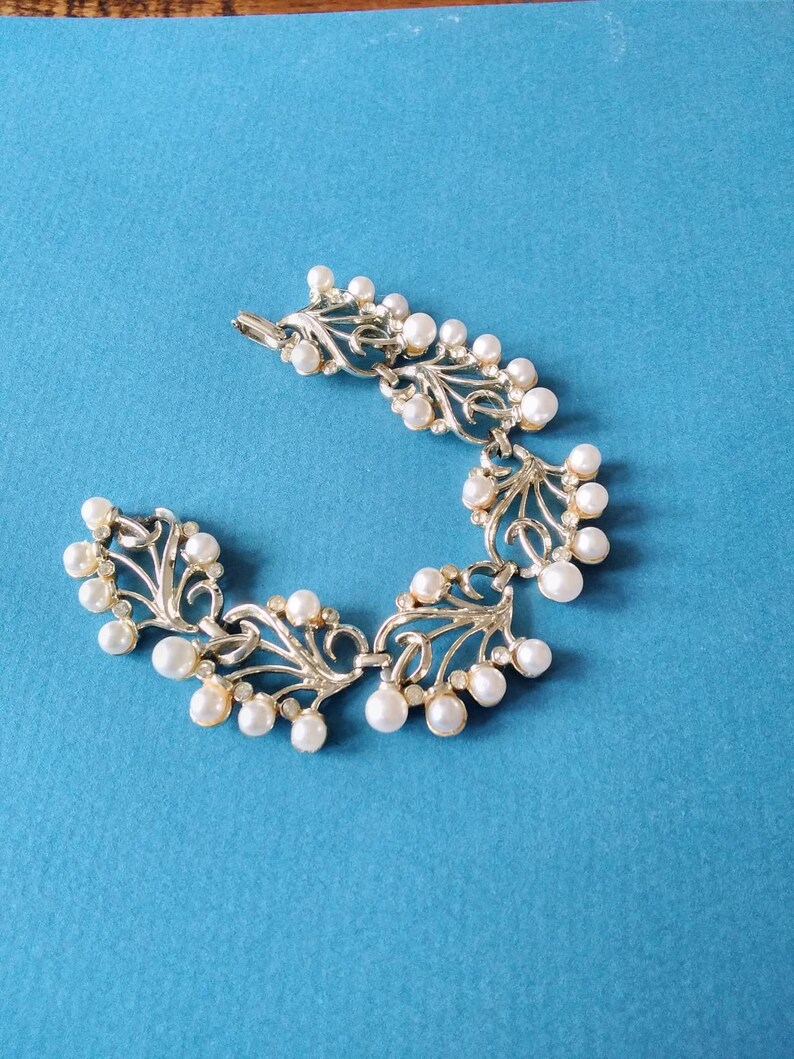 Kramer pearl and rhinestone bracelet c1960 image 2