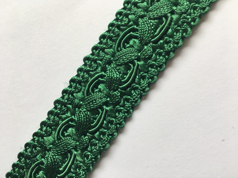 Mercerie Ancienne - Lot De Boutons Haute Couture, Passementerie Et Soie Verte D'occasion