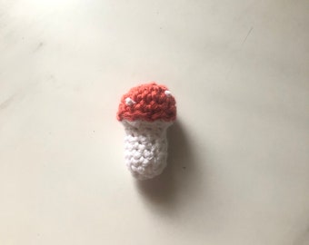 Tiny Crochet Mushroom PATTERN