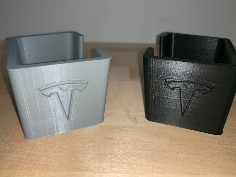 Tesla UMC wall mount image 8