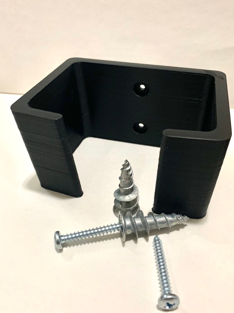 Tesla UMC wall mount image 5