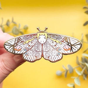 Baorisa hieroglyphica Moth Enamel Pin