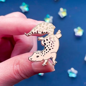 Pin de esmalte de gecko leopardo chibi
