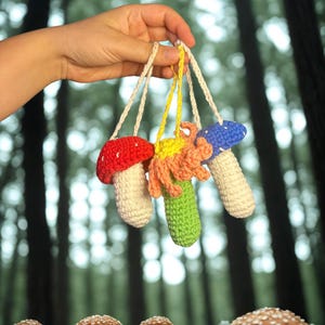 Crochet Chapstick Holder Pattern (Flower and Mushroom)
