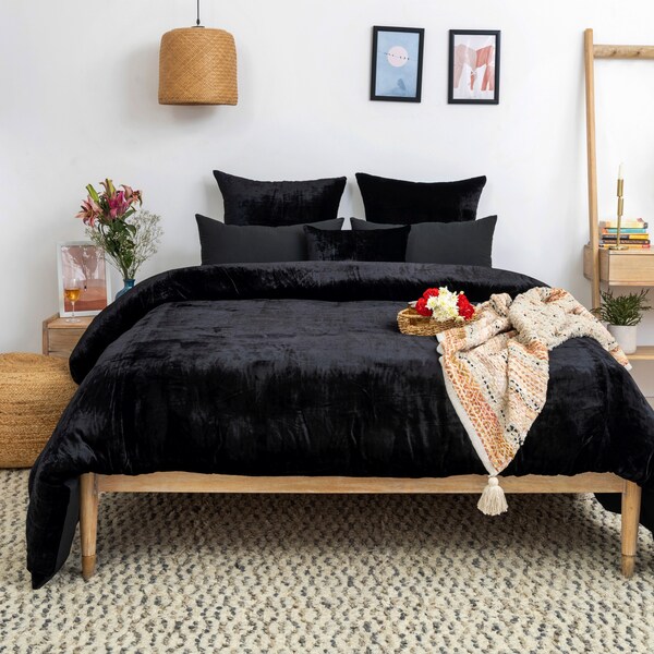Black Bedding - Etsy